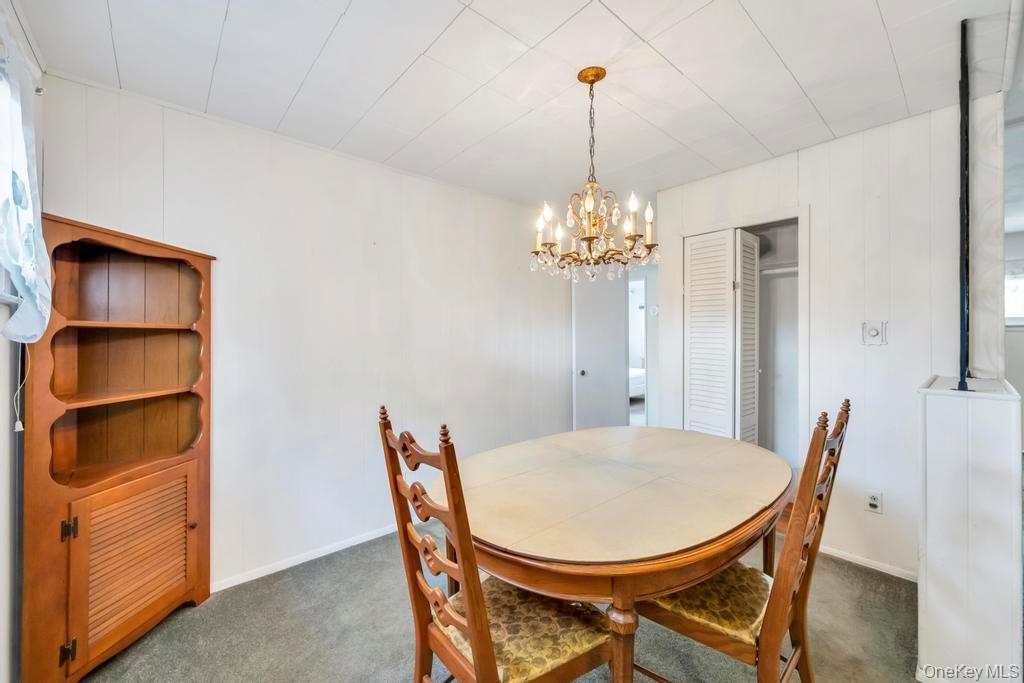 4 Hope Drive, Plainview, NY 11803