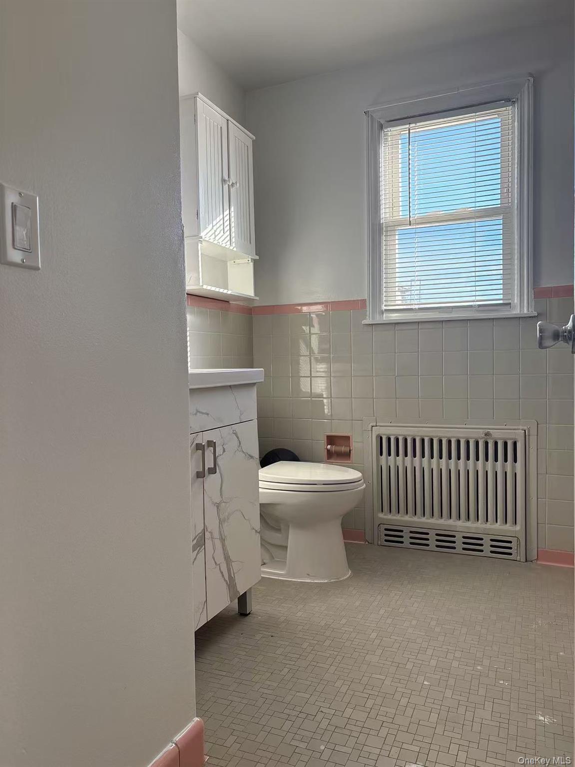 185 Emerson Place # B, Valley Stream, NY 11580