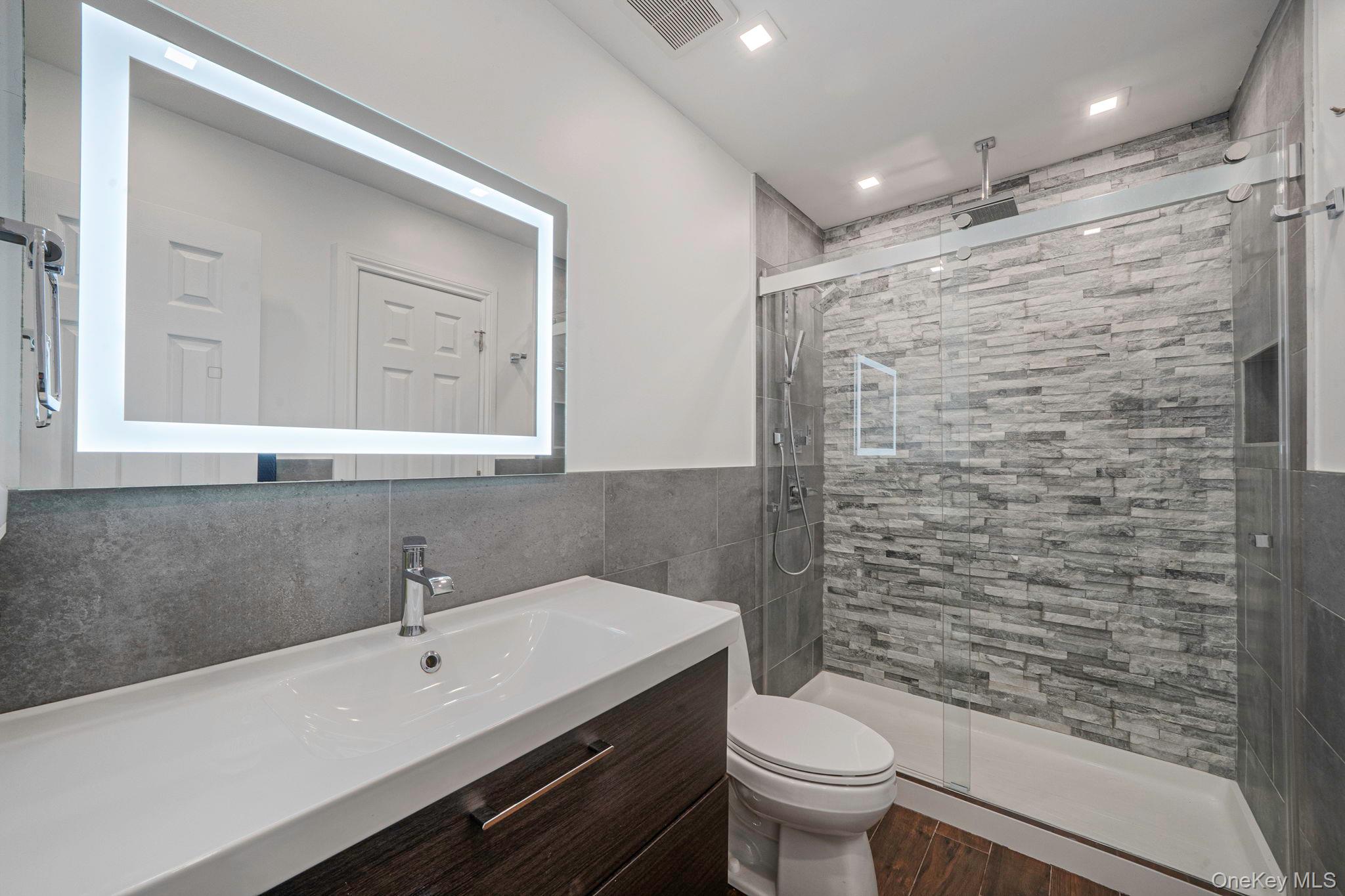 360 Woodside Avenue, Bellport, NY 11713