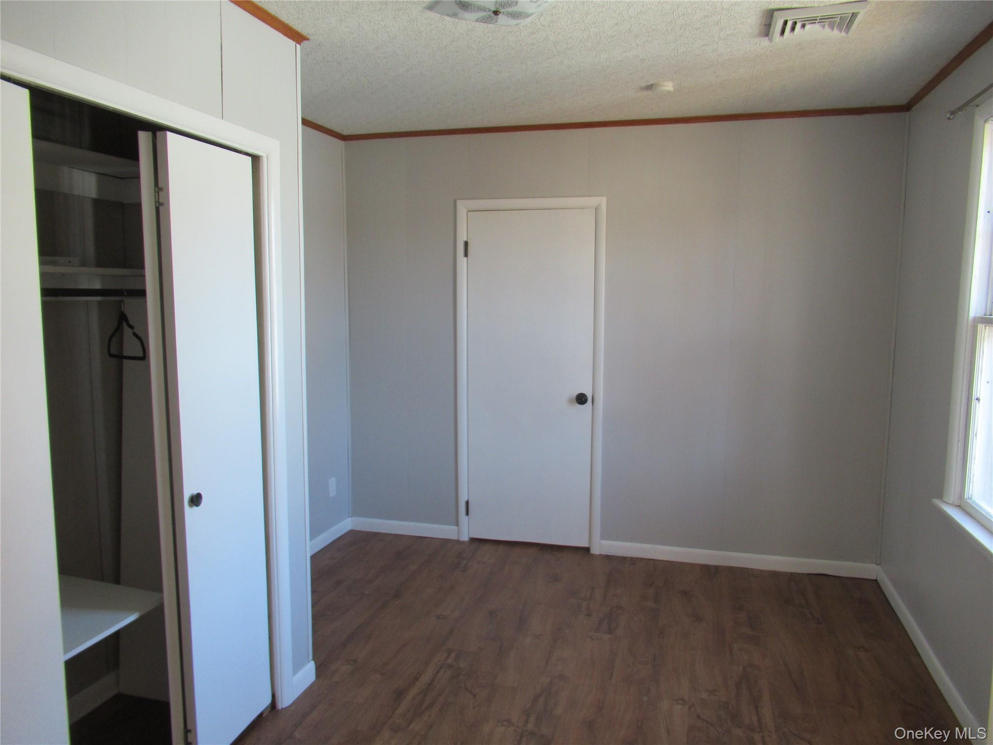 26 Glass Street, Port Jervis, NY 12771