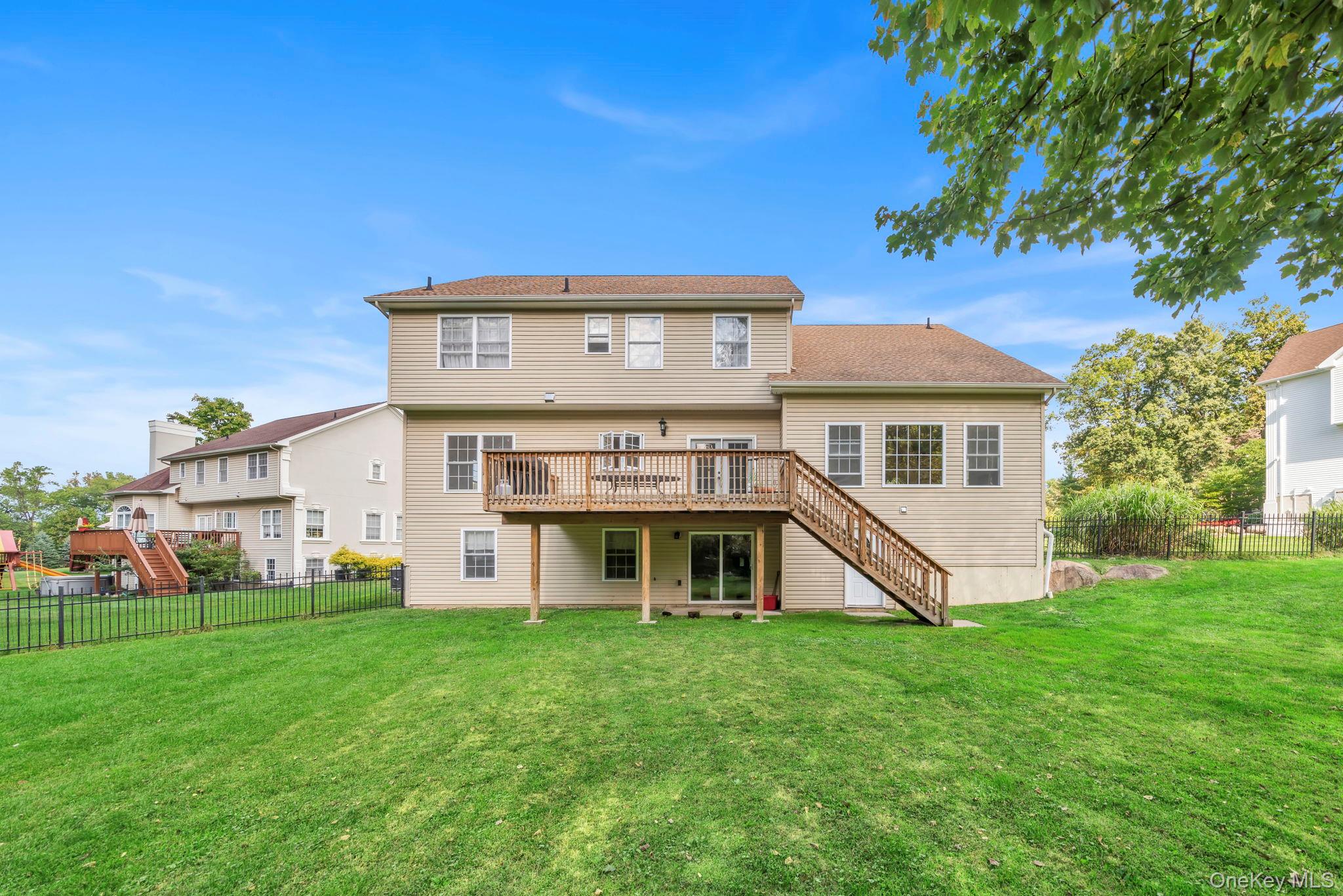 11 Fant Farm Lane, Suffern, NY 10901