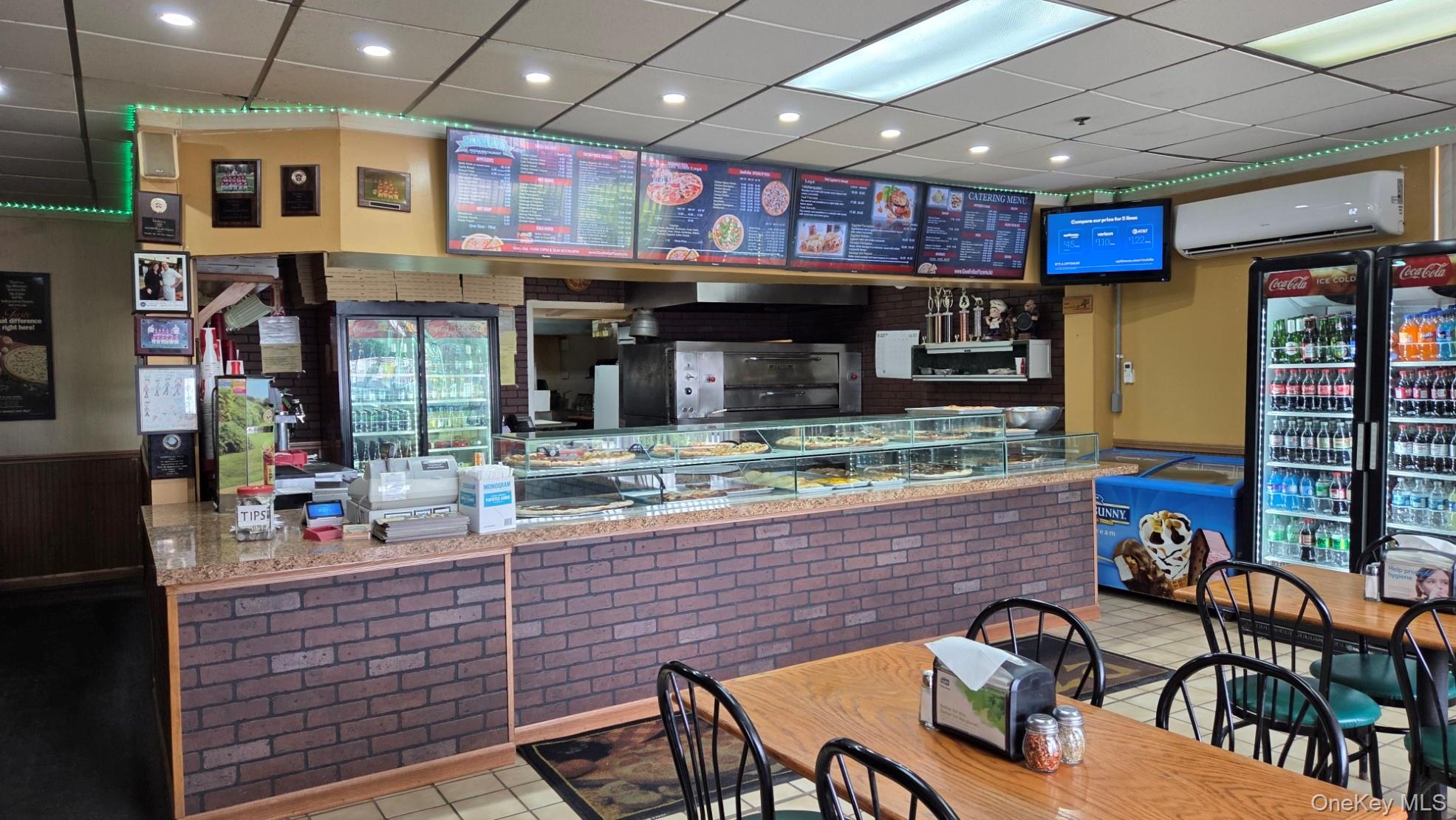 47 VASSAR Road, Poughkeepsie, NY 12603