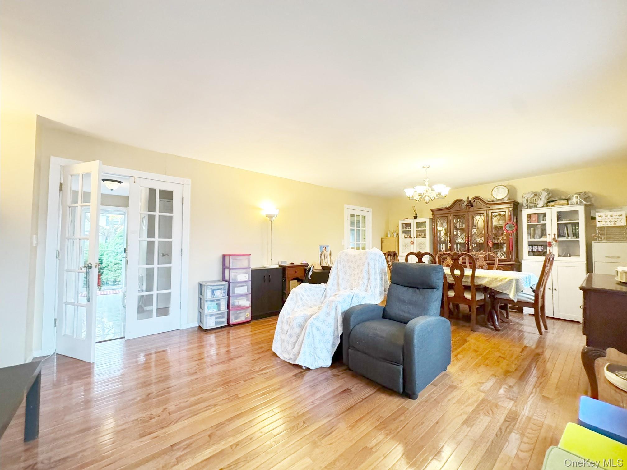 74 Bellwood Avenue, South Setauket, NY 11720