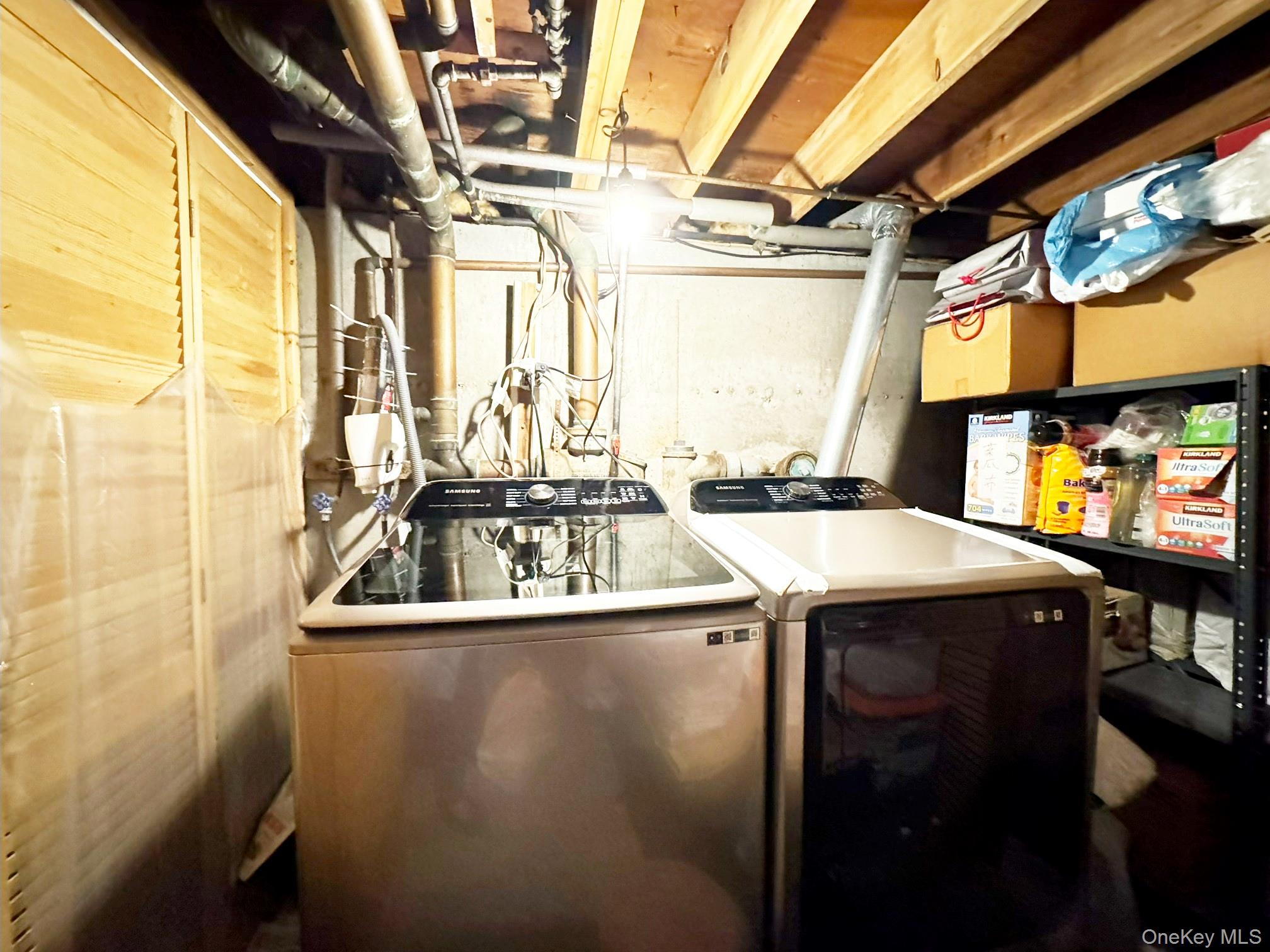 74 Bellwood Avenue, South Setauket, NY 11720