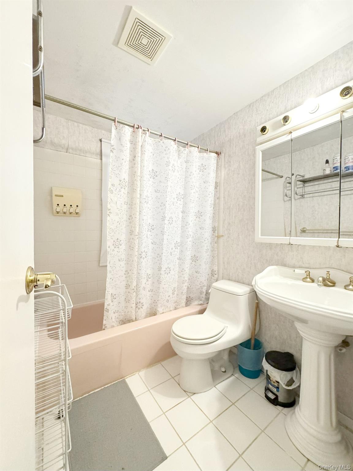 74 Bellwood Avenue, South Setauket, NY 11720