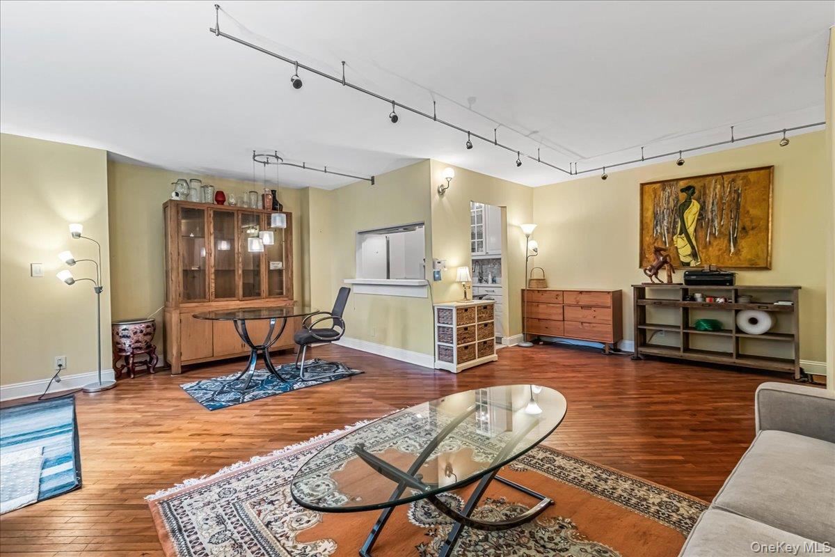 400 E 70th Street, New York (Manhattan), NY 10021