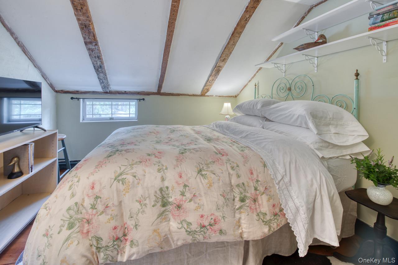 7635 Main Bayview Road, Southold, NY 11971