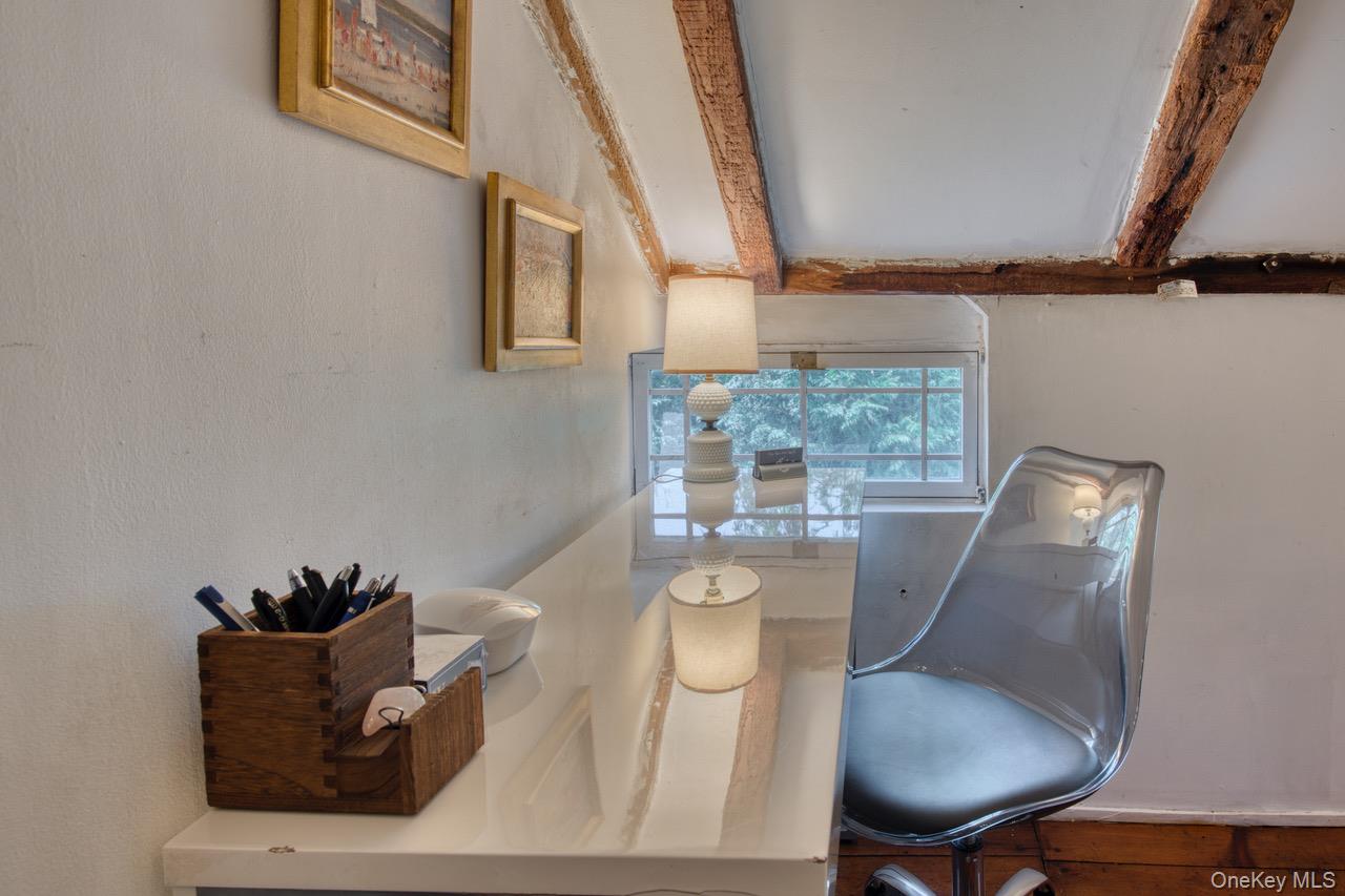 7635 Main Bayview Road, Southold, NY 11971