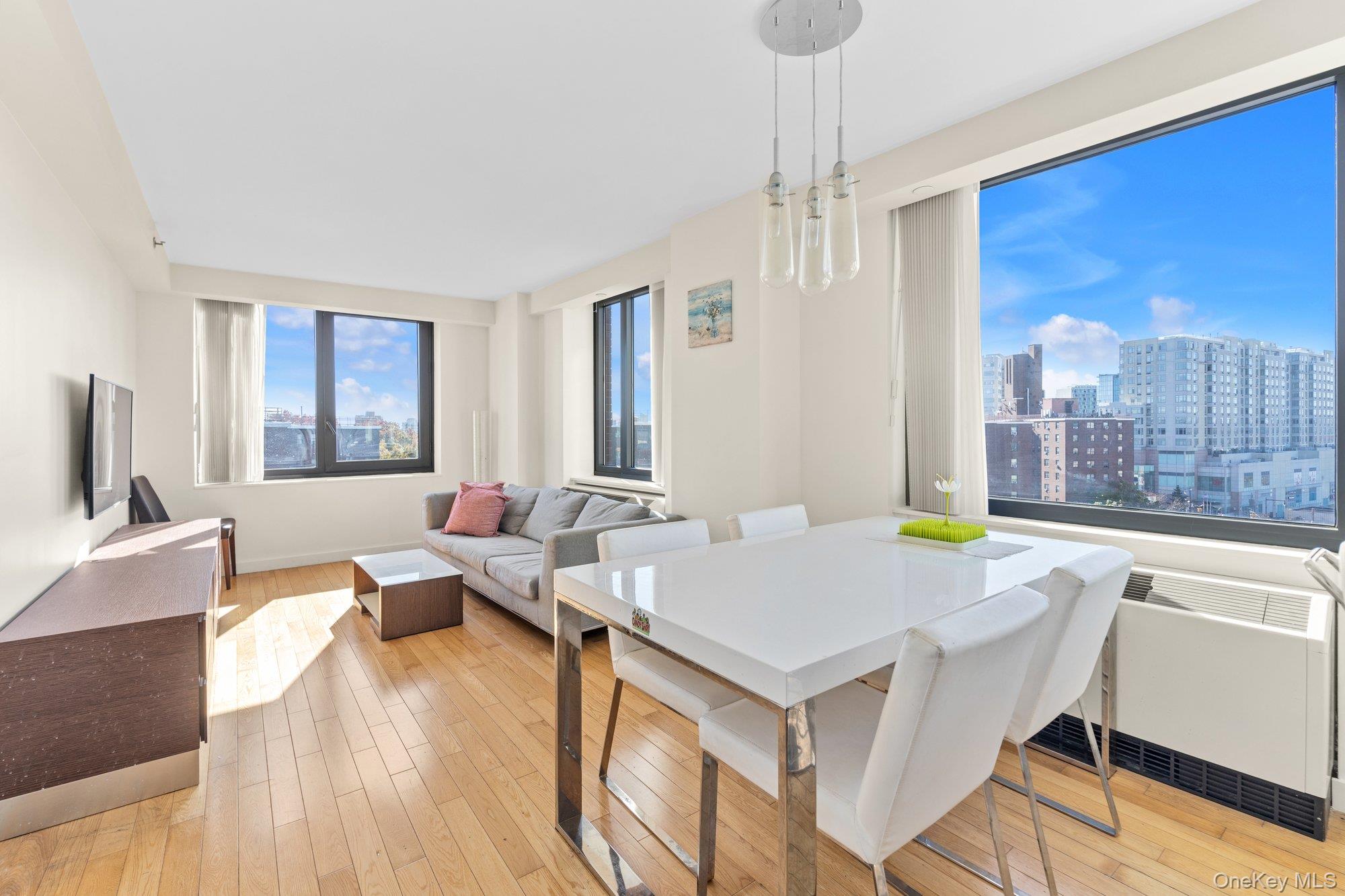 39-16 Prince Street # 8E, Flushing, NY 11354