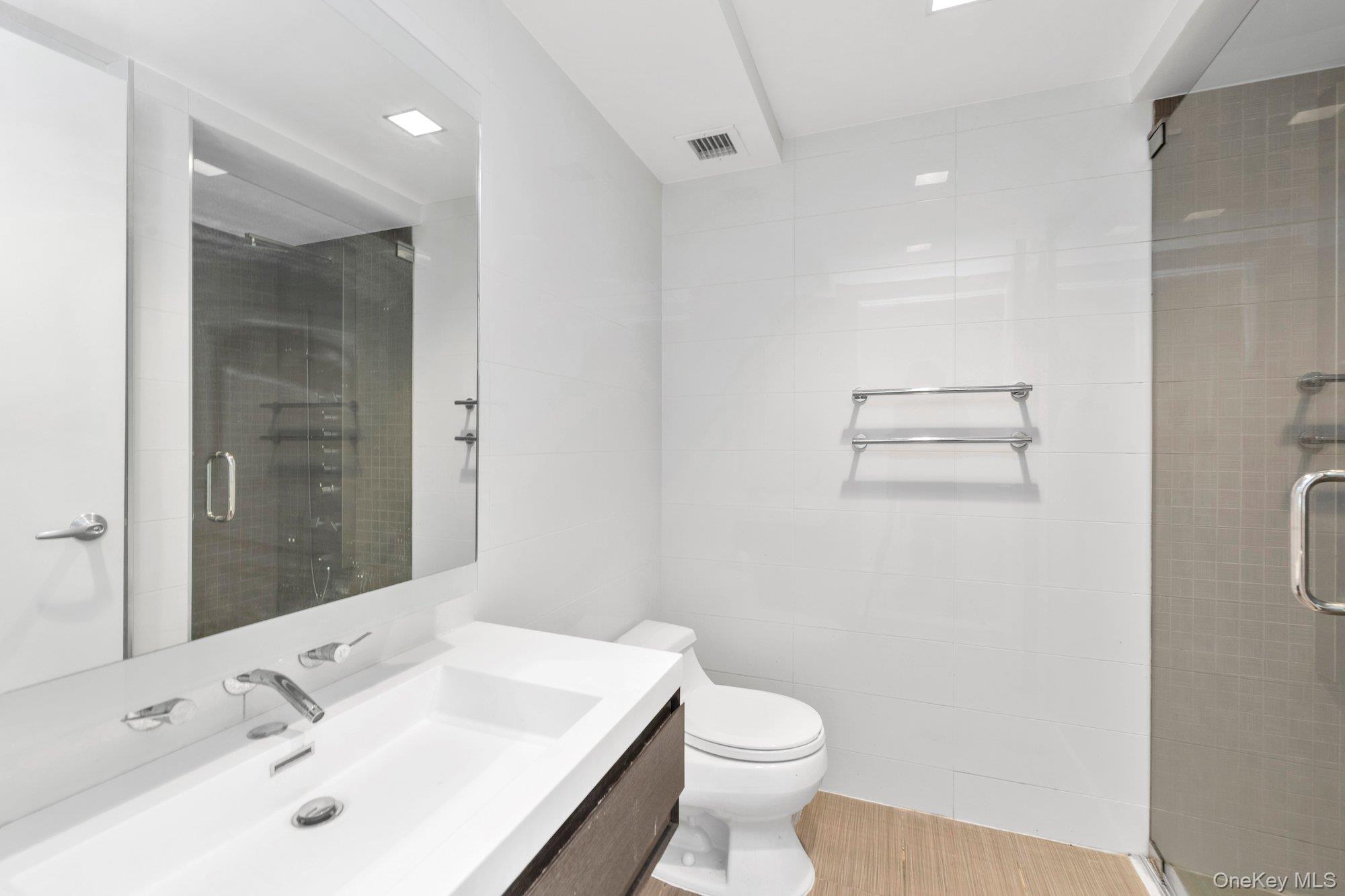 39-16 Prince Street # 8E, Flushing, NY 11354