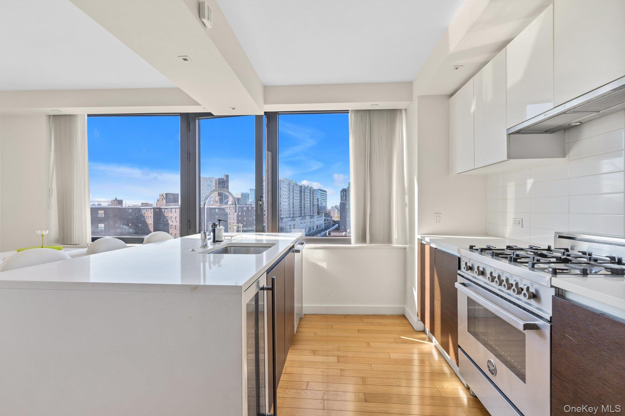 39-16 Prince Street # 8E, Flushing, NY 11354