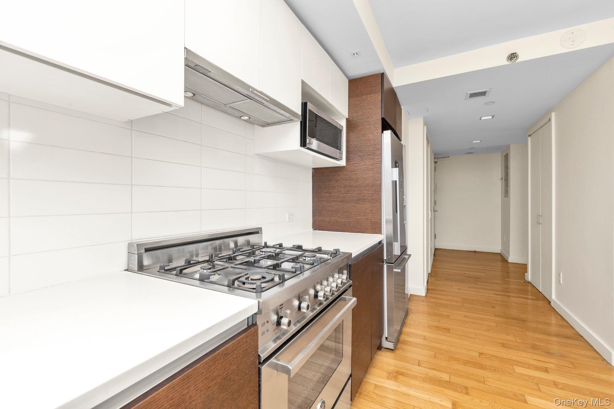 39-16 Prince Street # 8E, Flushing, NY 11354