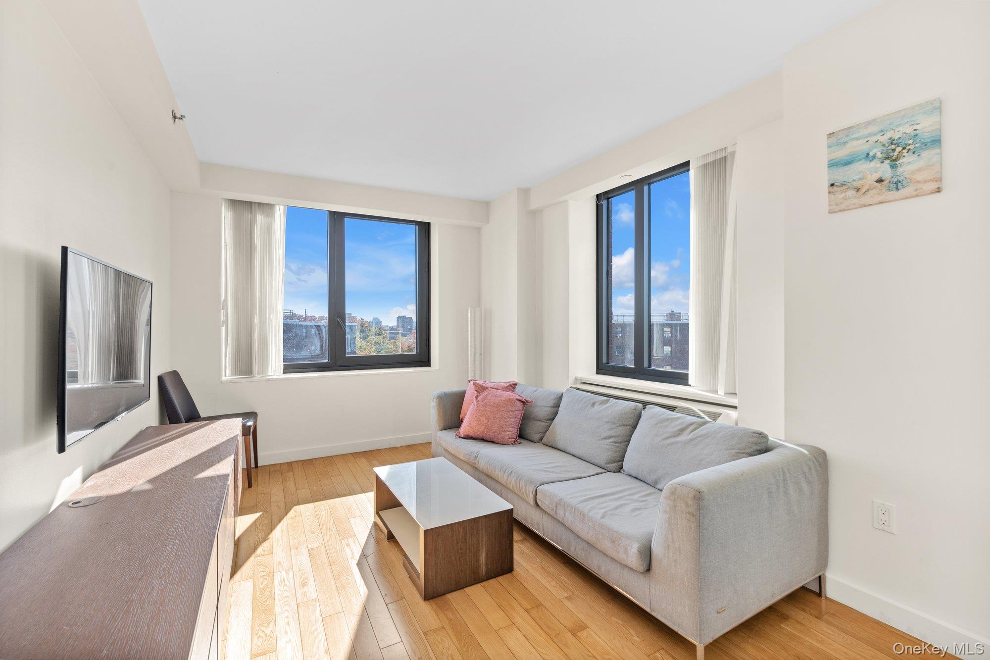 39-16 Prince Street # 8E, Flushing, NY 11354