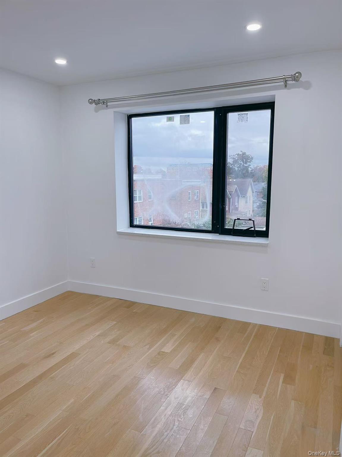 16502 Sanford Avenue, Flushing, NY 11358