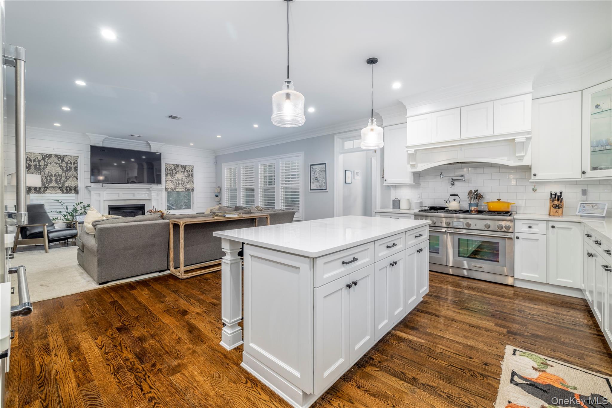 16 Westminster Road, Rockville Centre, NY 11570