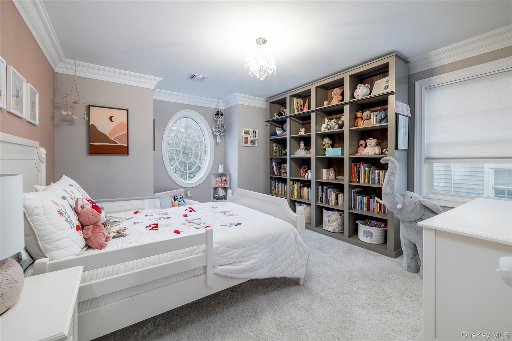 16 Westminster Road, Rockville Centre, NY 11570