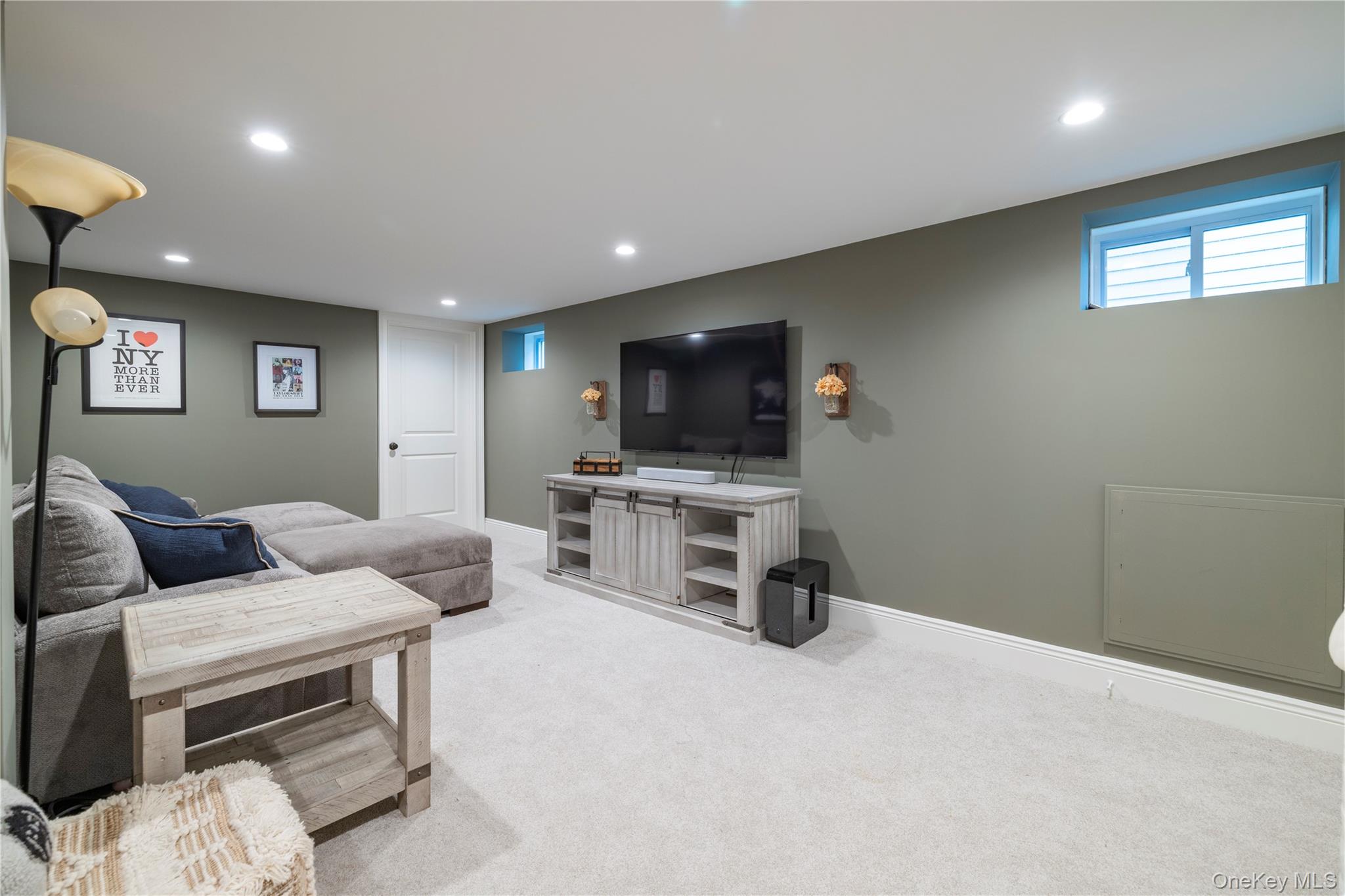 16 Westminster Road, Rockville Centre, NY 11570