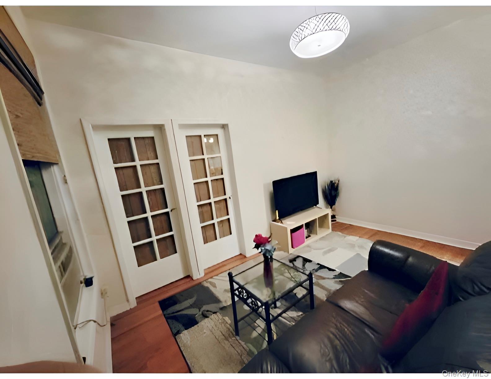 324 E 50th Street # 3A, New York (Manhattan), NY 10022