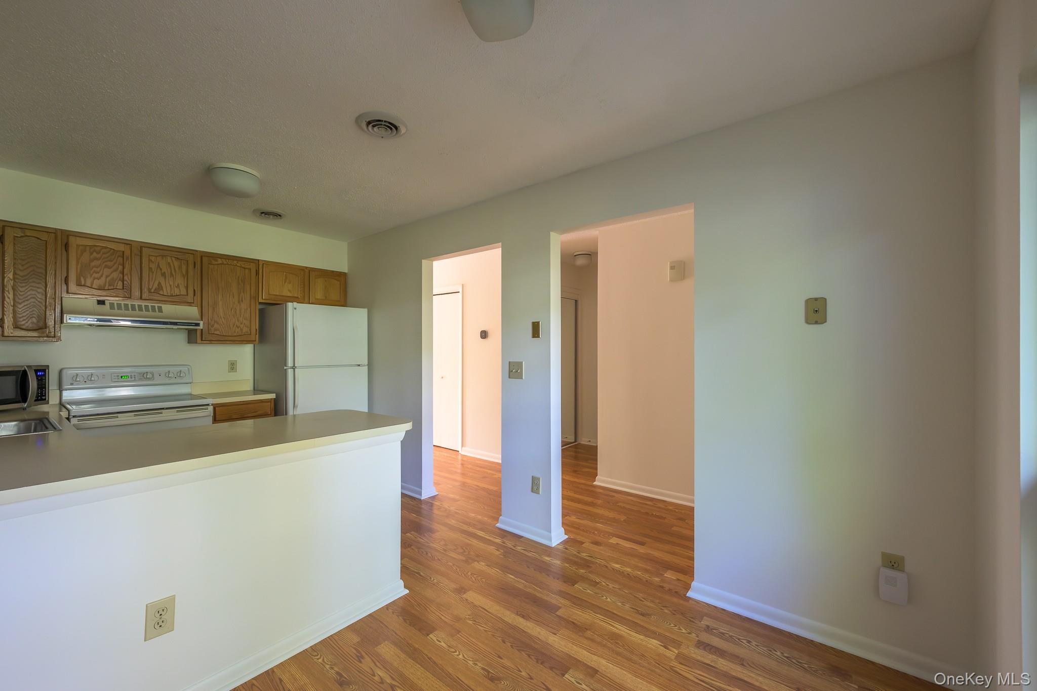 14 Pond Drive E, Rhinebeck, NY 12572