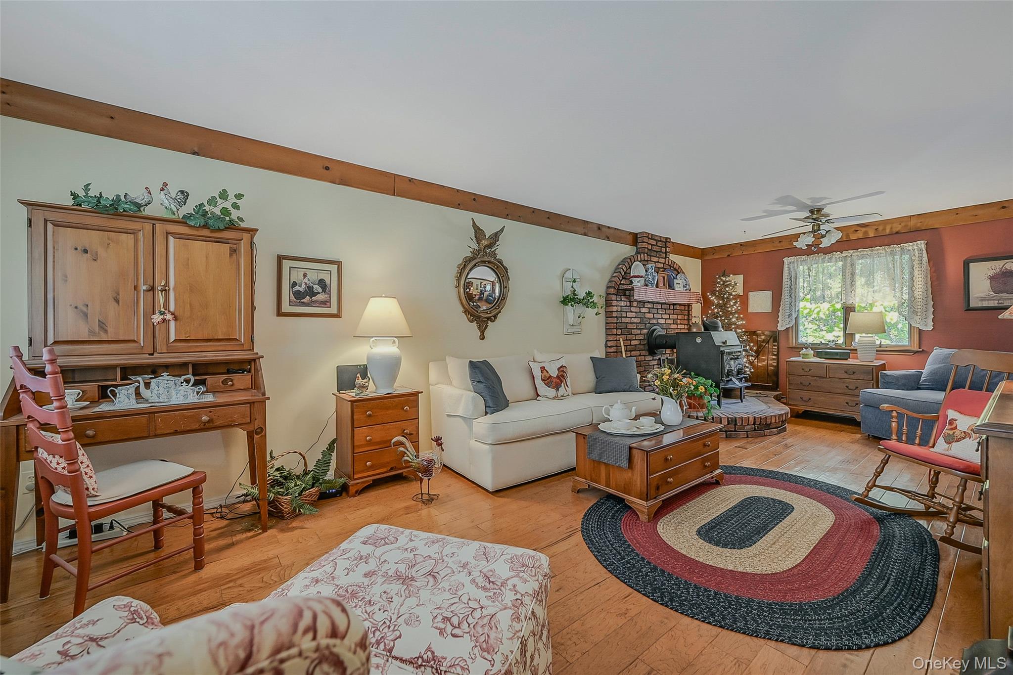 17 Washington Heights Street, Selden, NY 11784