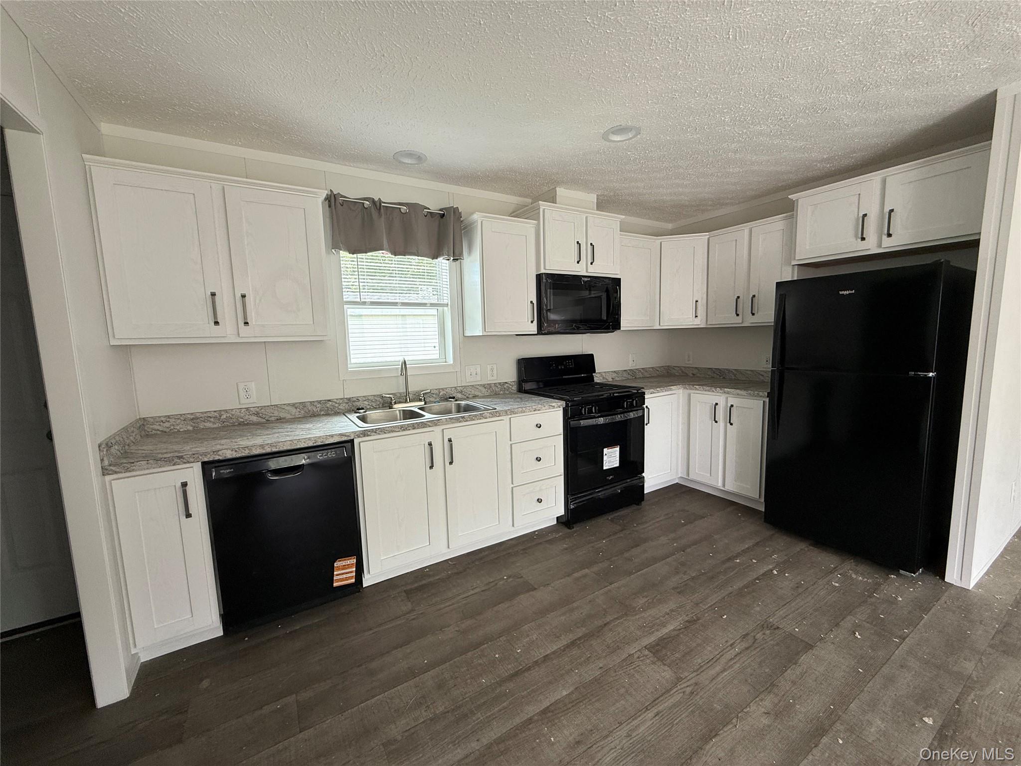 29 SHORE Lane, Burlingham, NY 12722