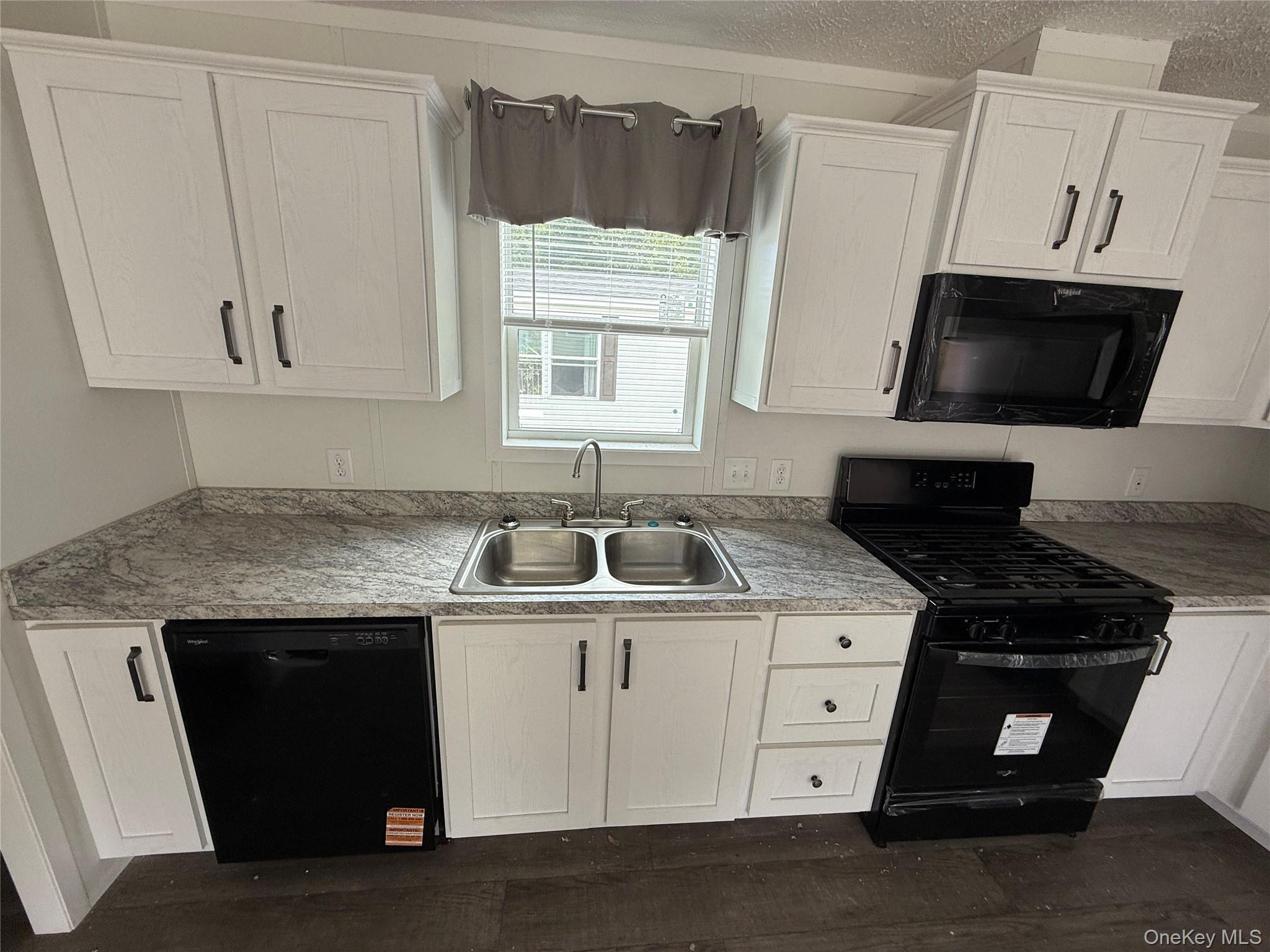 29 SHORE Lane, Burlingham, NY 12722