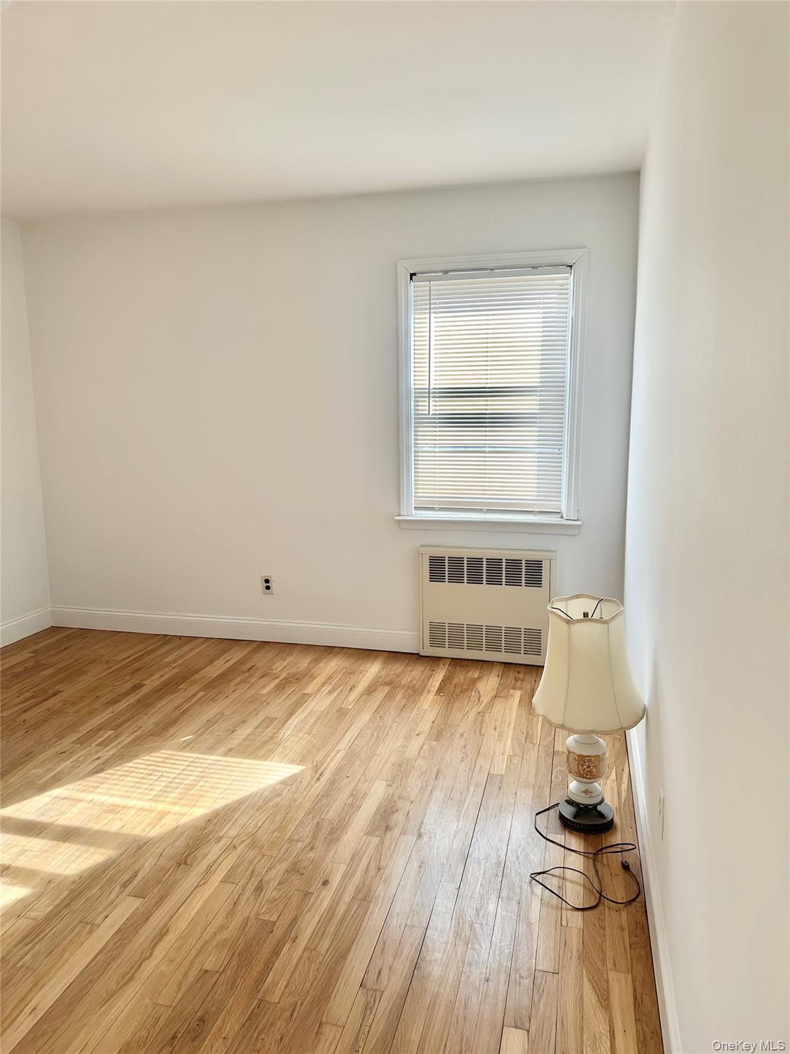 110 Evergreen Avenue # 1st Floor, Lynbrook, NY 11563