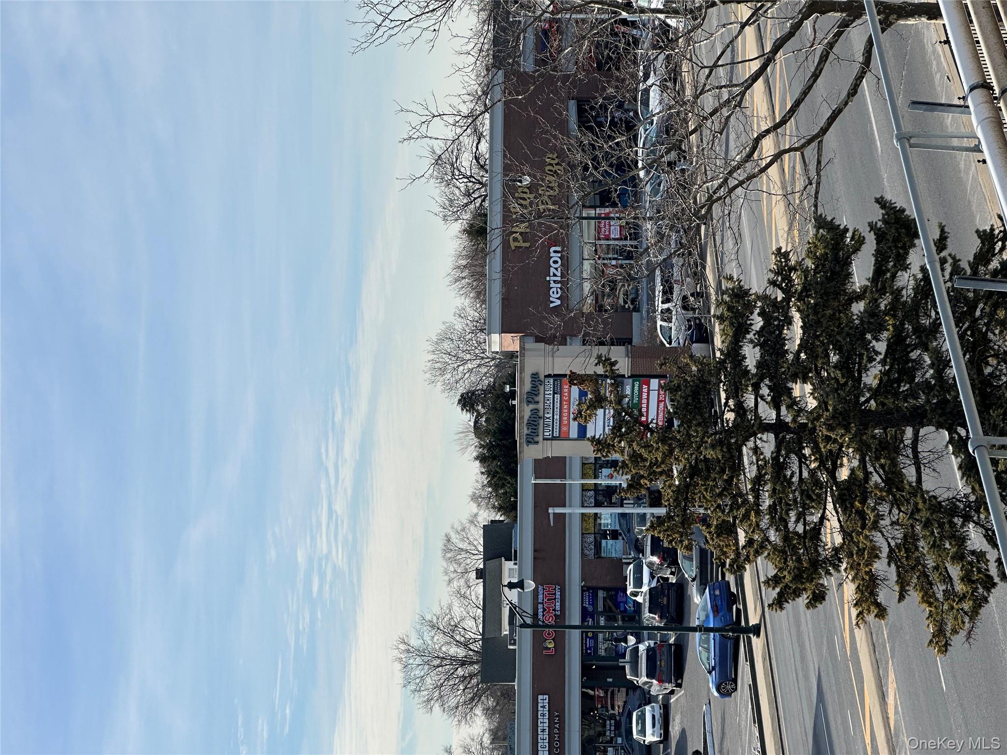 110 Evergreen Avenue # 1st Floor, Lynbrook, NY 11563