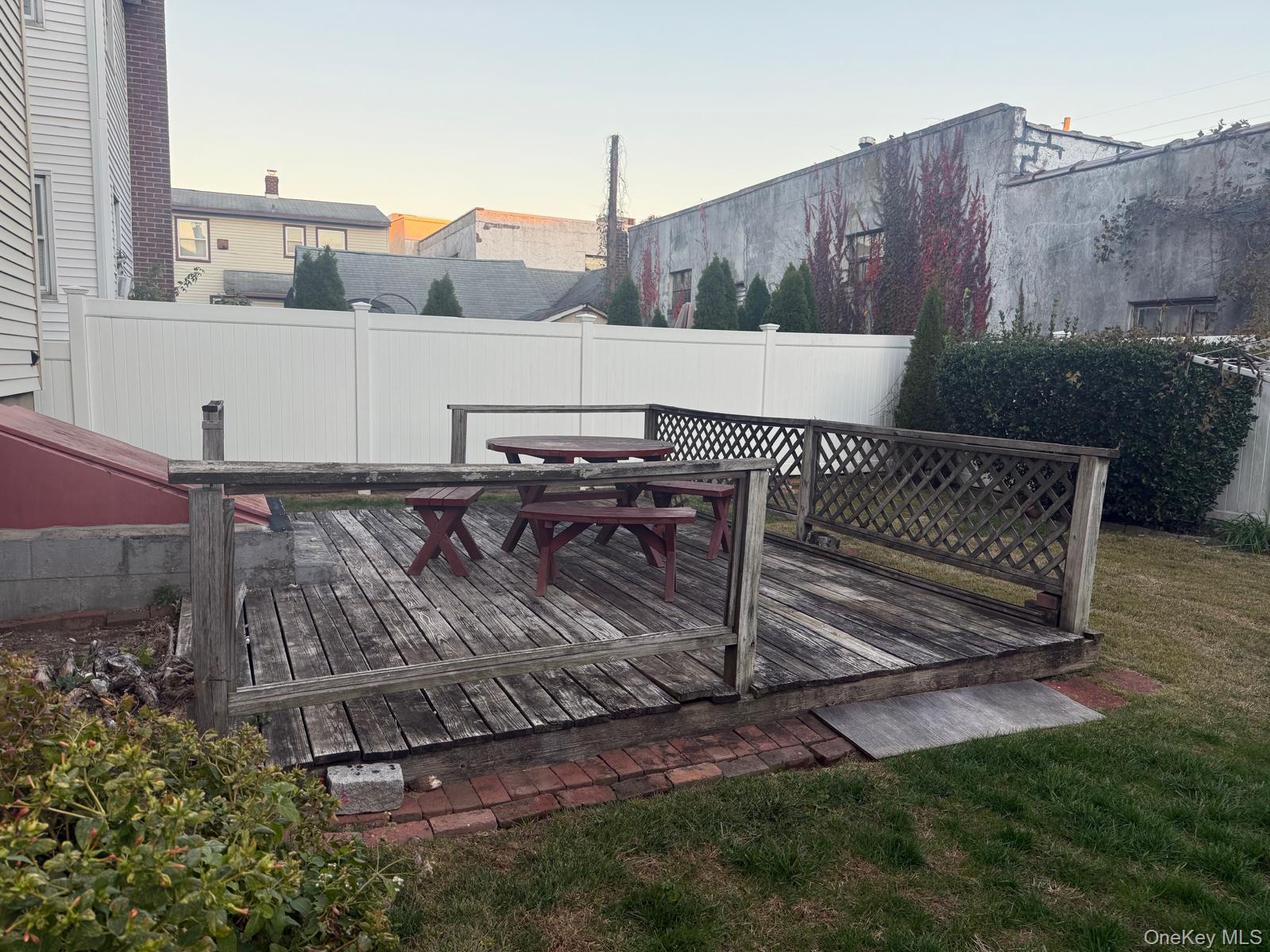 110 Evergreen Avenue # 1st Floor, Lynbrook, NY 11563