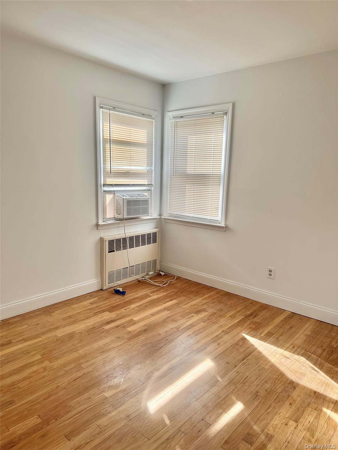 110 Evergreen Avenue # 1st Floor, Lynbrook, NY 11563