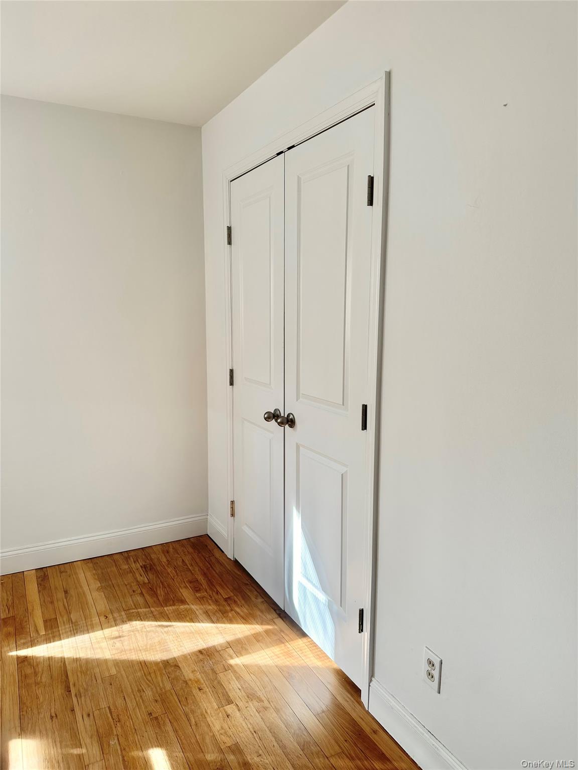 110 Evergreen Avenue # 1st Floor, Lynbrook, NY 11563