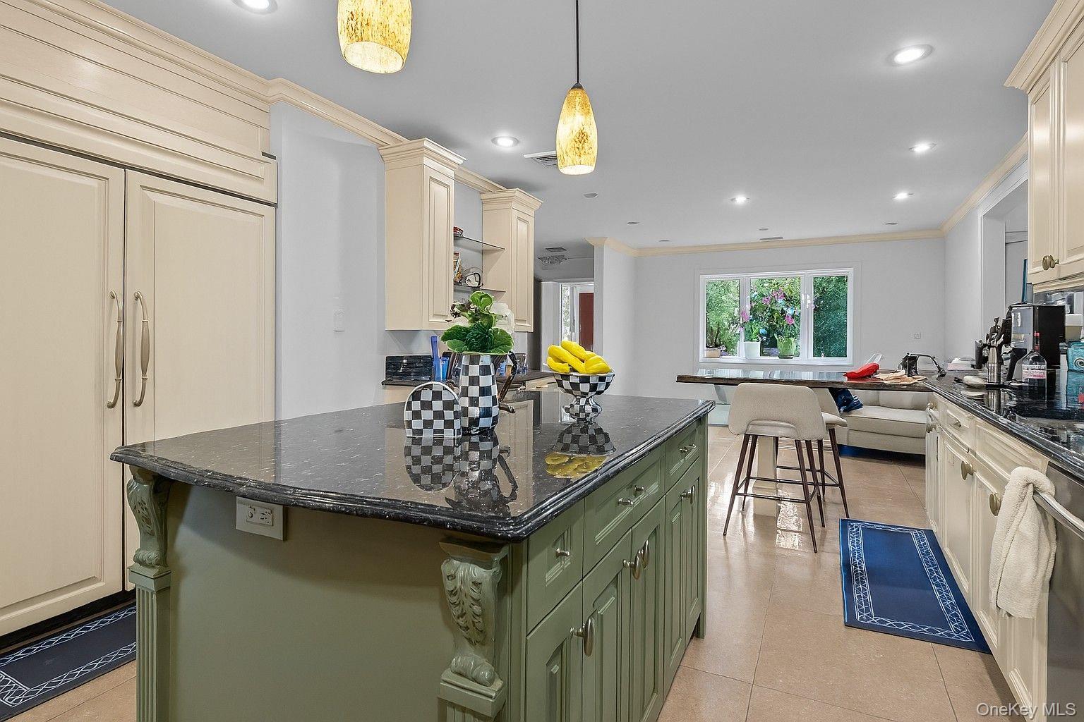 41 ALLENWOOD Road, Great Neck, NY 11023