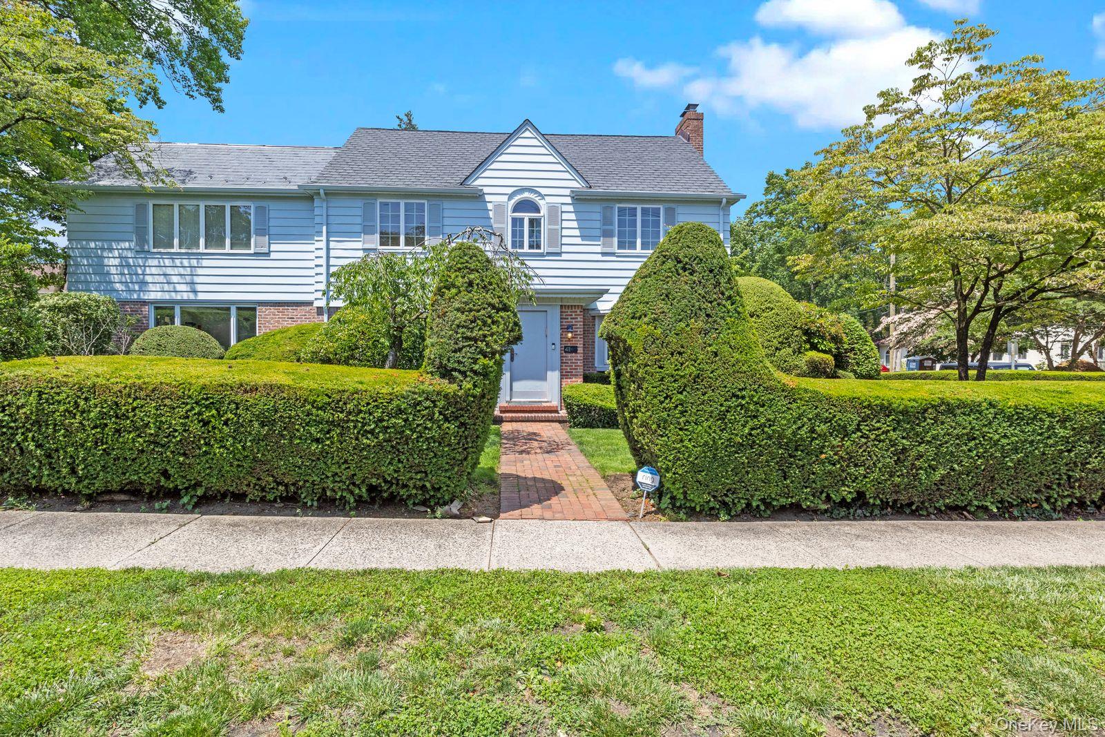 41 ALLENWOOD Road, Great Neck, NY 11023