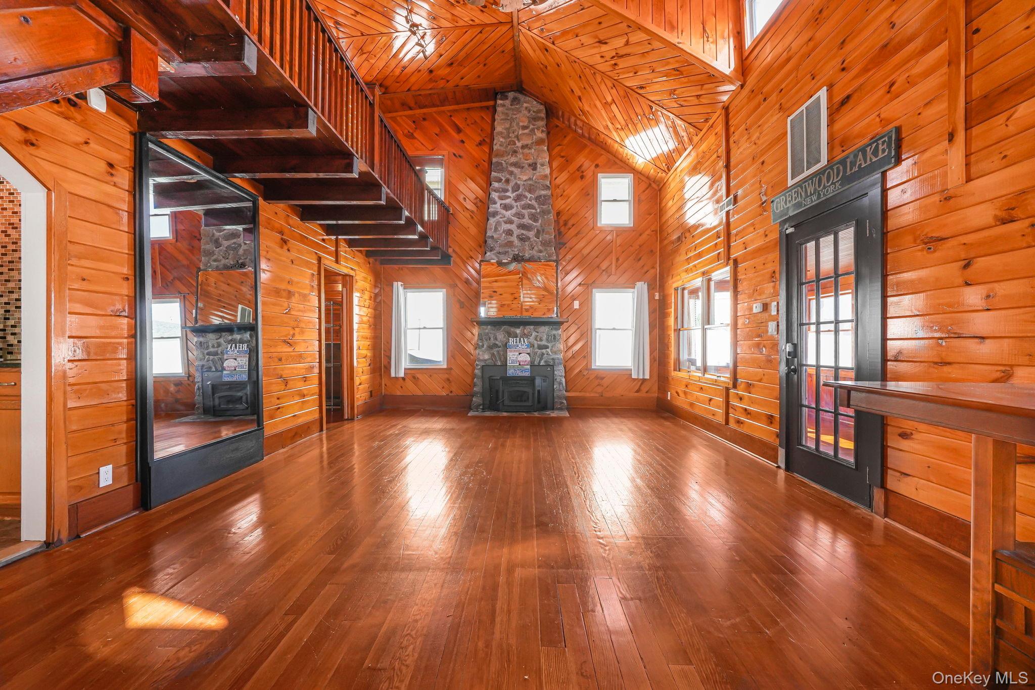 416 Jersey Avenue, Greenwood Lake, NY 10925