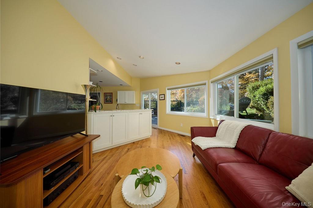 56 Belleau Avenue, New Rochelle, NY 10804