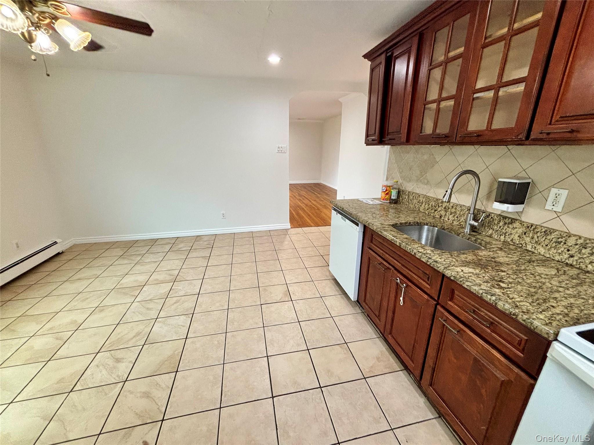 445 Madison Avenue, Brentwood, NY 11717