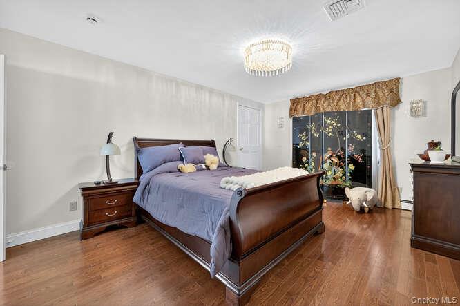 12 Donna Drive, Upper Brookville, NY 11771