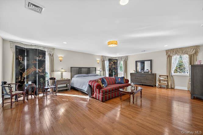 12 Donna Drive, Upper Brookville, NY 11771