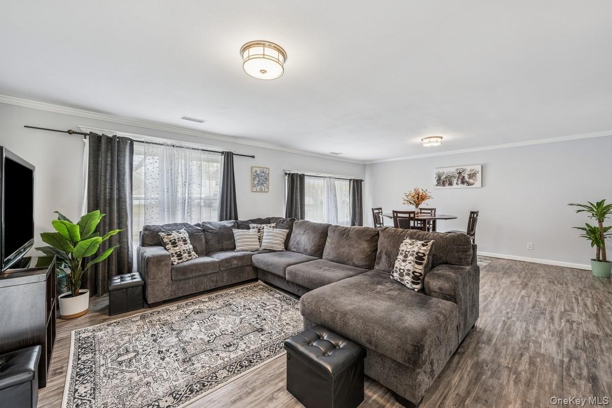 26 Grand Canyon Lane, Coram, NY 11727