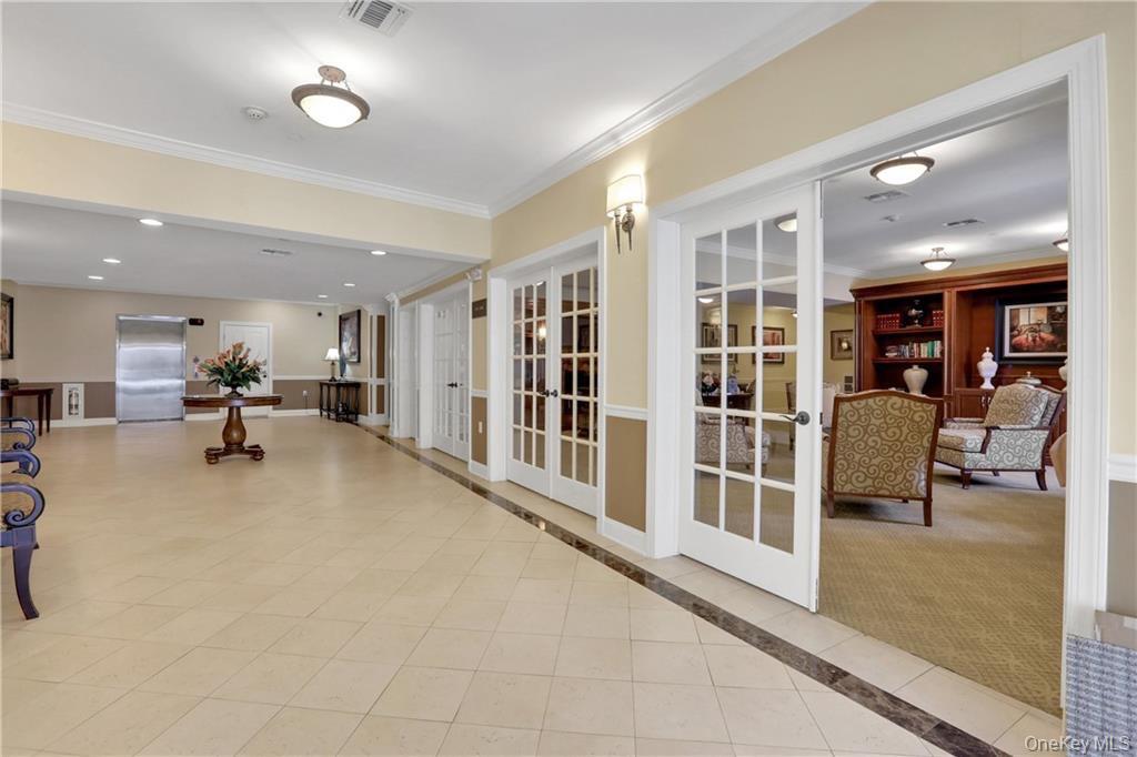 75 QUAKER Avenue # 315, Cornwall, NY 12518