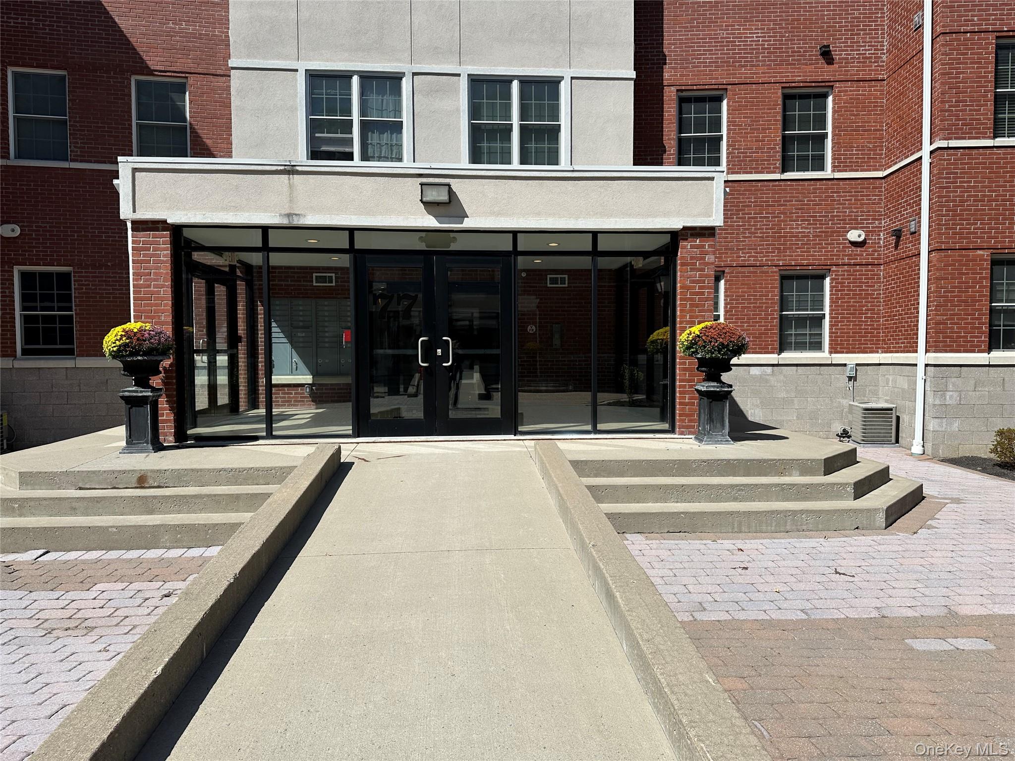 75 QUAKER Avenue # 315, Cornwall, NY 12518