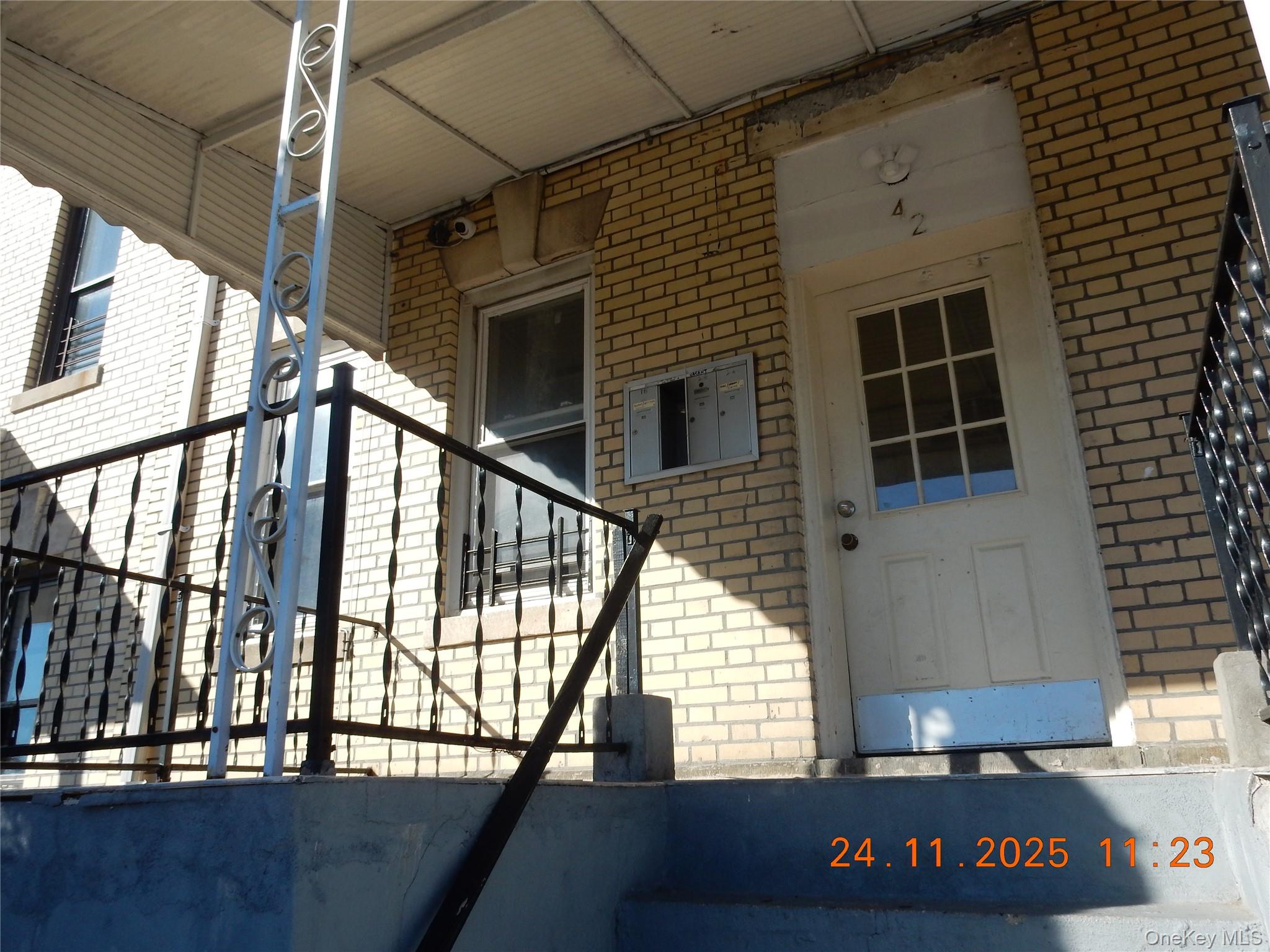 42 S Bleeker Street, Mount Vernon, NY 10550