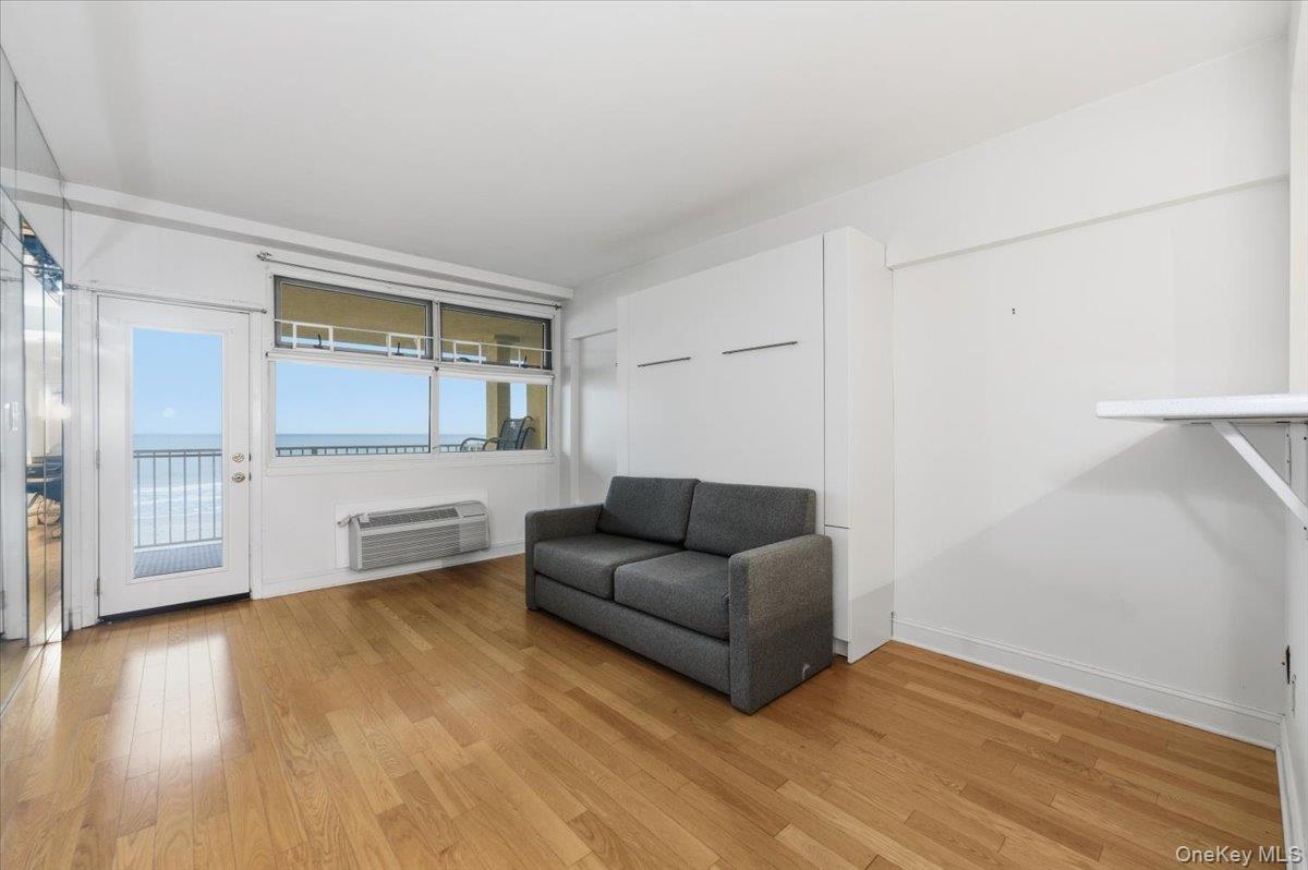 250 Shore Road # 4D, Long Beach, NY 11561