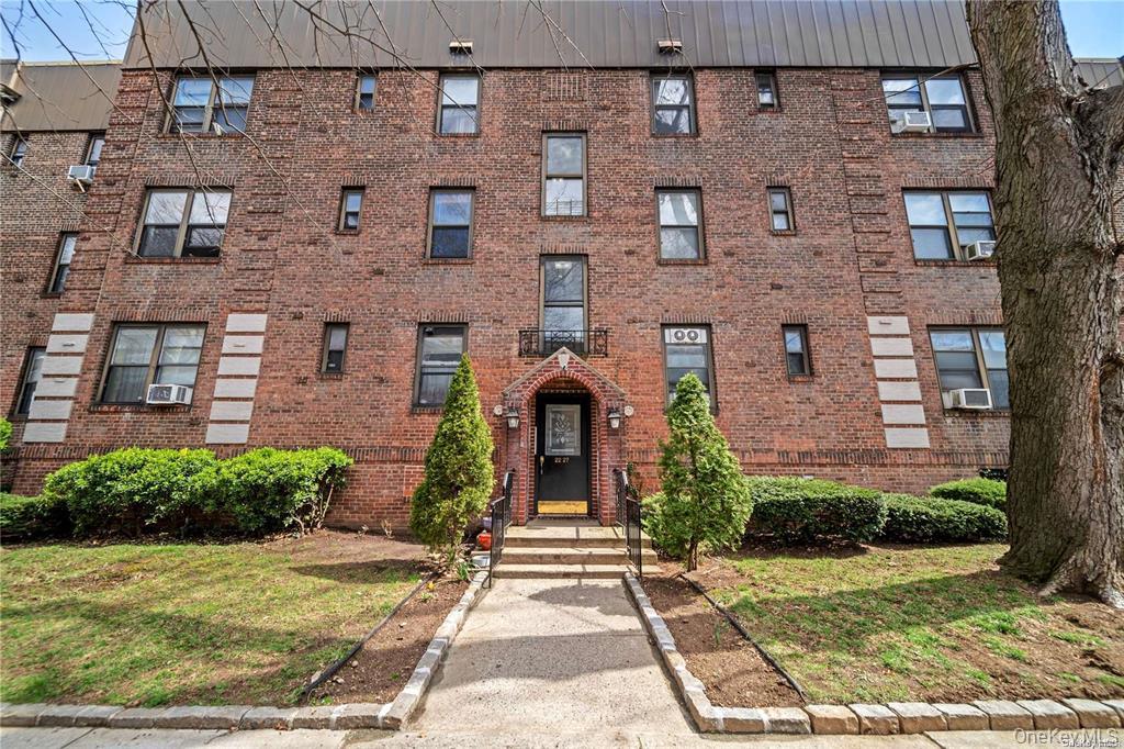22-27 76 Street # B2, East Elmhurst, NY 11370