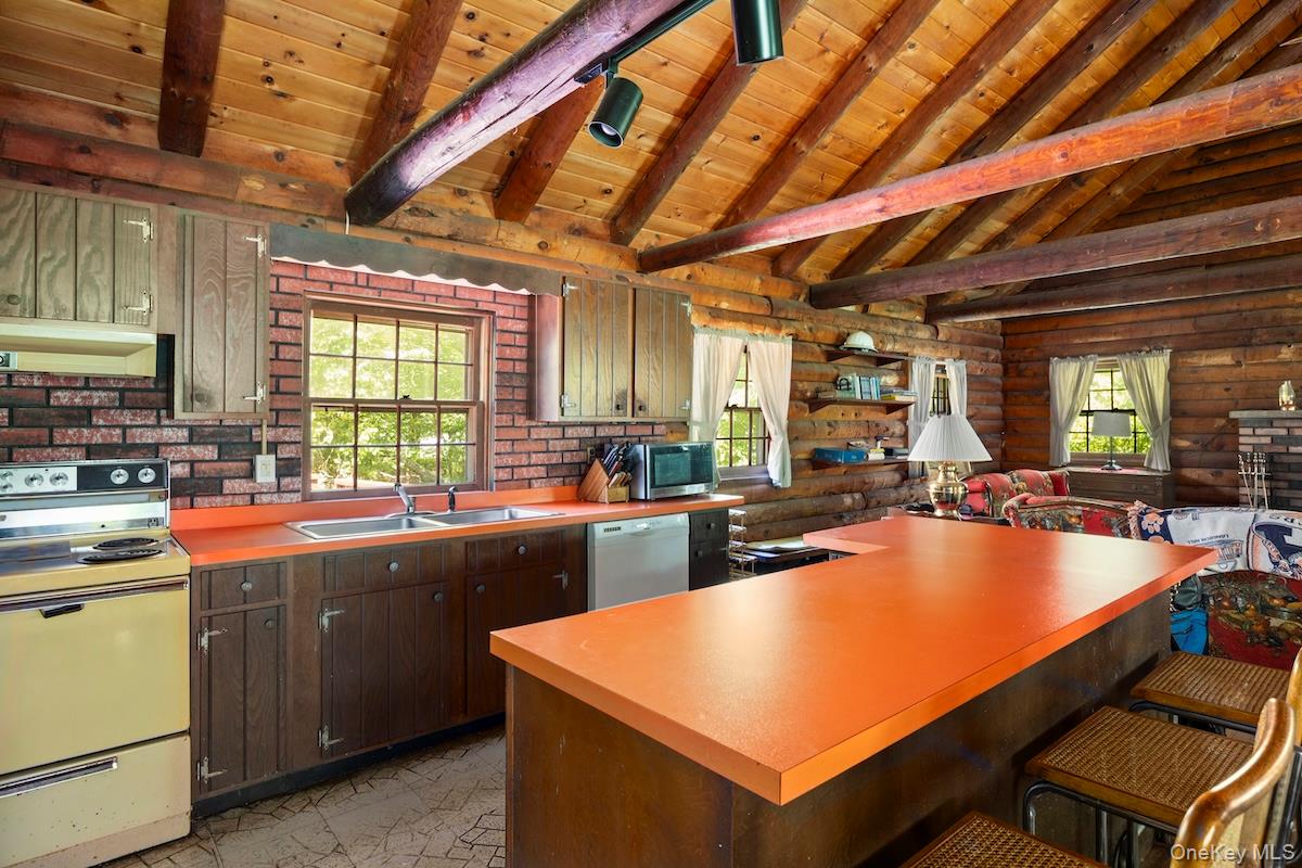 284 Hall Hill Rd Stop 18 Hall Hill Road, Ancram, NY 12502