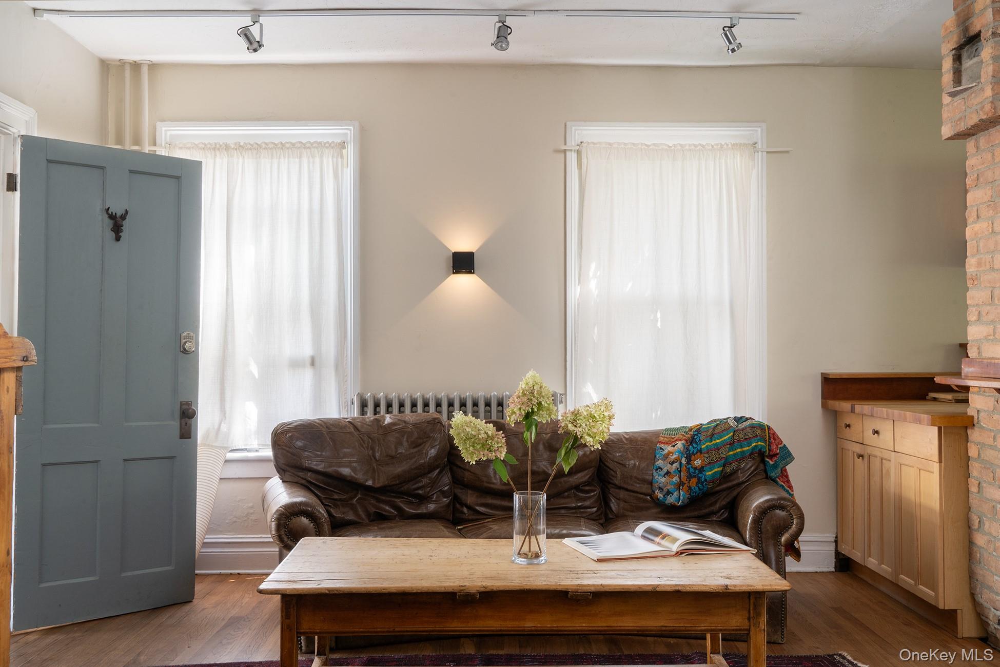 541 Washington Street, Hudson, NY 12534