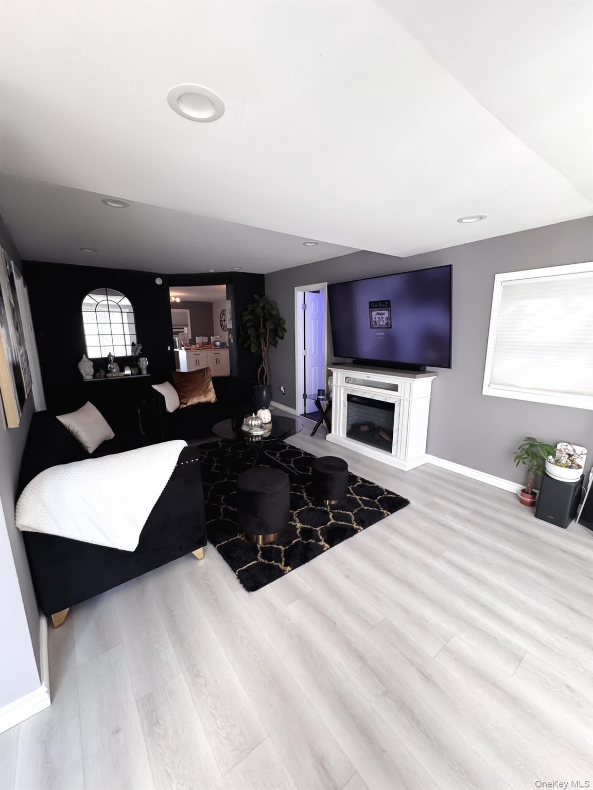 130 Archer Avenue, Copiague, NY 11726