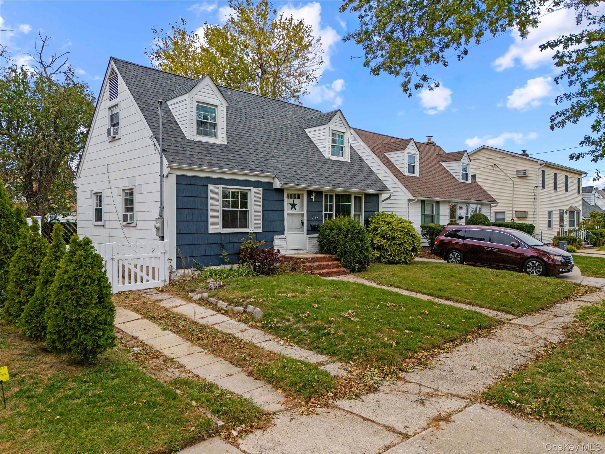 7-22 151st Place, Whitestone, NY 11357