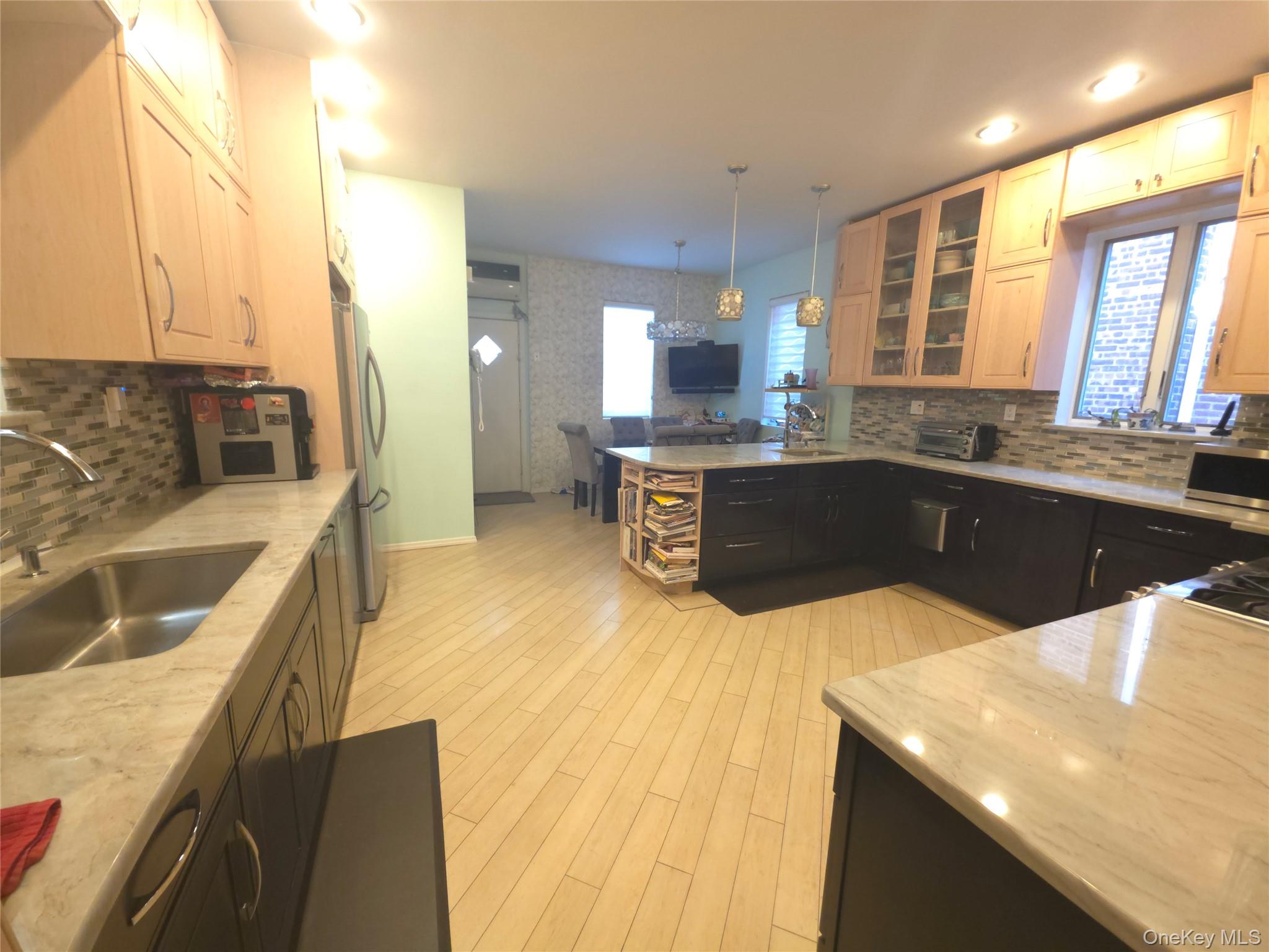 1527 E 29th Street, Brooklyn, NY 11229