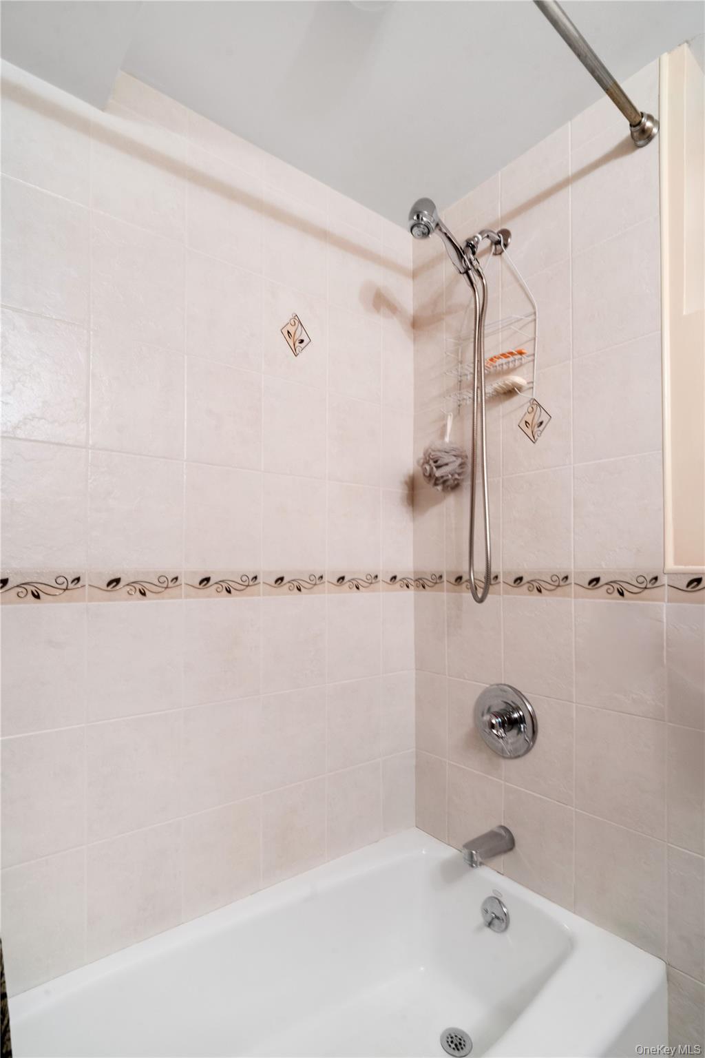 1527 E 29th Street, Brooklyn, NY 11229